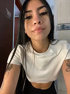 Bunny sexy01 online show from 7, 4, 2026