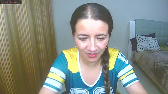 Snapshot of Dayanna_Smitt chatting on 6, 1, 2025 Dayanna Smitt online show from 6, 1, 2025