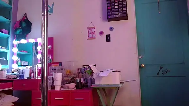 Snapshot of watermellonpussy chatting on 27, 2, 2026 watermellonpussy online show from 27, 2, 2026