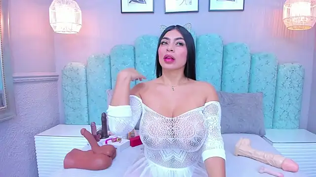 Snapshot of Sara_Vanegas chatting on 5, 3, 2025 Sara Vanegas online show from 5, 3, 2025