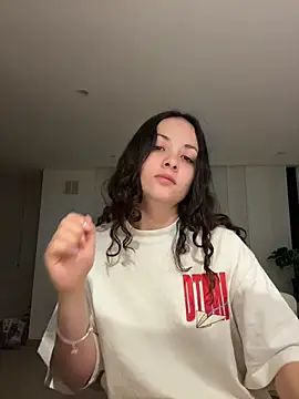Megan Rodrigo online show from 5, 7, 2026