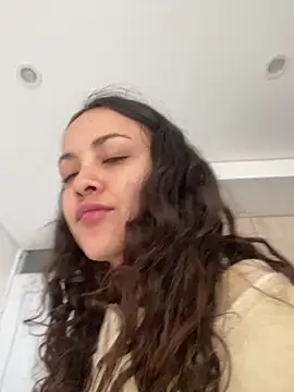 Megan Rodrigo online show from 8, 7, 2026