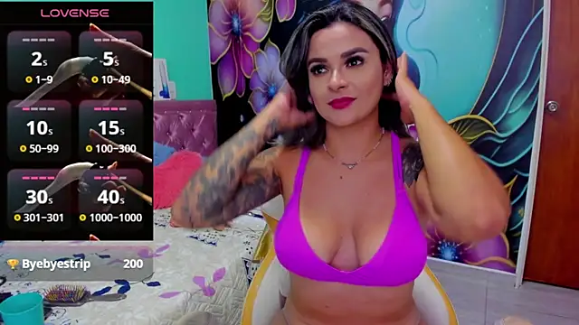Snapshot of mia_bigtits17 chatting on 13, 3, 2025 mia bigtits17 online show from 13, 3, 2025