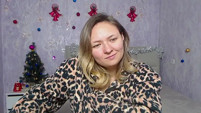 Snapshot of SallyVerda chatting on 3, 1, 2025 SallyVerda online show from 3, 1, 2025