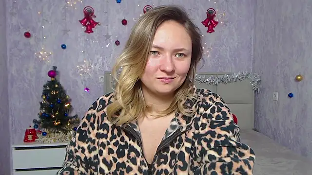 Snapshot of SallyVerda chatting on 3, 1, 2025 SallyVerda online show from 3, 1, 2025