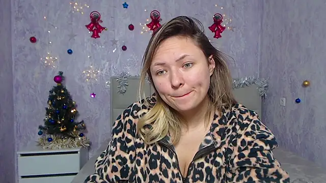 Snapshot of SallyVerda chatting on 7, 1, 2025 SallyVerda online show from 7, 1, 2025