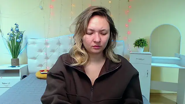 Snapshot of SallyVerda chatting on 18, 1, 2025 SallyVerda online show from 18, 1, 2025