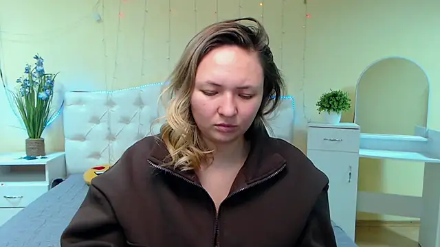 Snapshot of SallyVerda chatting on 18, 1, 2025 SallyVerda online show from 18, 1, 2025