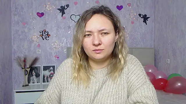 Snapshot of SallyVerda chatting on 1, 2, 2025 SallyVerda online show from 1, 2, 2025