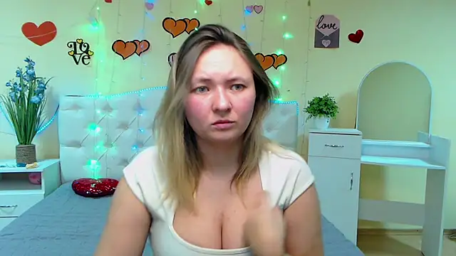Snapshot of SallyVerda chatting on 11, 2, 2025 SallyVerda online show from 11, 2, 2025