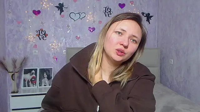 Snapshot of SallyVerda chatting on 13, 2, 2025 SallyVerda online show from 13, 2, 2025
