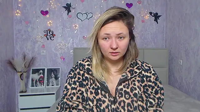 Snapshot of SallyVerda chatting on 13, 2, 2025 SallyVerda online show from 13, 2, 2025