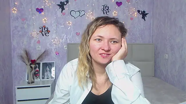 Snapshot of SallyVerda chatting on 20, 2, 2025 SallyVerda online show from 20, 2, 2025