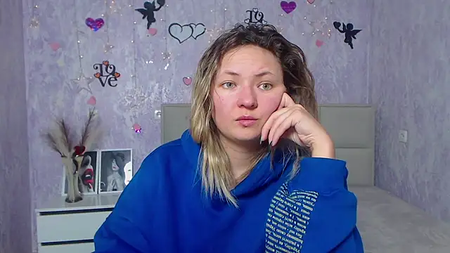 Snapshot of SallyVerda chatting on 20, 2, 2025 SallyVerda online show from 20, 2, 2025