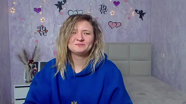 Snapshot of SallyVerda chatting on 21, 2, 2025 SallyVerda online show from 21, 2, 2025