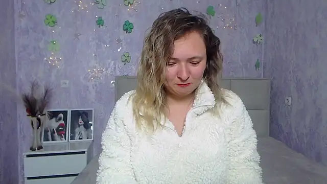 Snapshot of SallyVerda chatting on 18, 3, 2025 SallyVerda online show from 18, 3, 2025