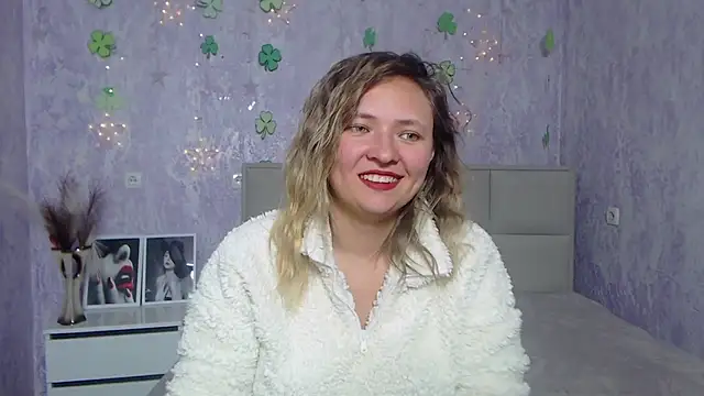 Snapshot of SallyVerda chatting on 19, 3, 2025 SallyVerda online show from 19, 3, 2025