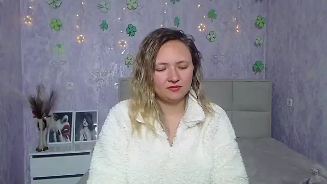 Snapshot of SallyVerda chatting on 19, 3, 2025 SallyVerda online show from 19, 3, 2025