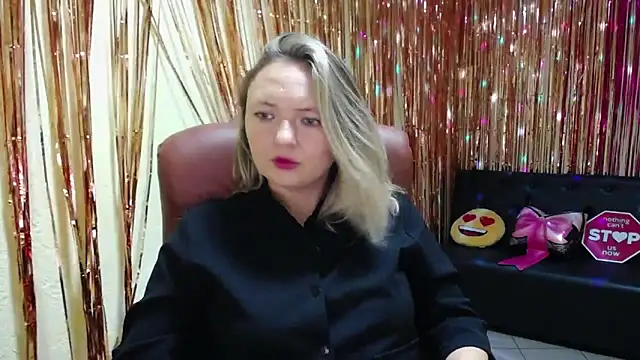 Snapshot of SallyVerda chatting on 9, 9, 2025 SallyVerda online show from 9, 9, 2025