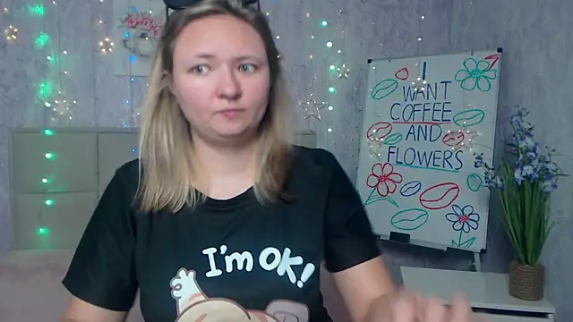 Snapshot of SallyVerda chatting on 12, 9, 2025 SallyVerda online show from 12, 9, 2025