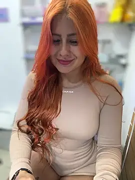 Amber Martins  online show from 5, 11, 2025