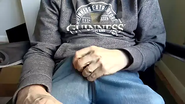 hornyguyuk1973 online show from 13, 3, 2026