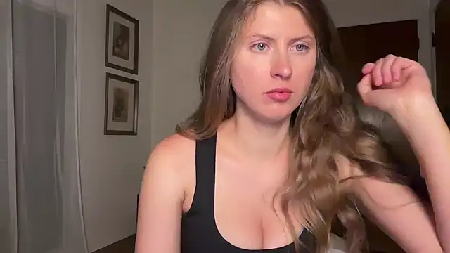 YUMIandbigWOLF online show from 11, 7, 2026
