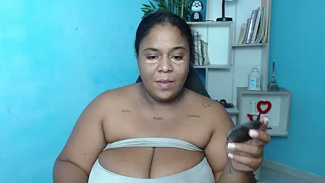 Snapshot of bbw_charlote chatting on 15, 2, 2025 bbw charlote online show from 15, 2, 2025