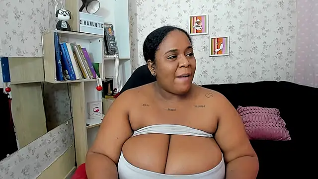 Snapshot of bbw_charlote chatting on 19, 9, 2025 bbw charlote online show from 19, 9, 2025