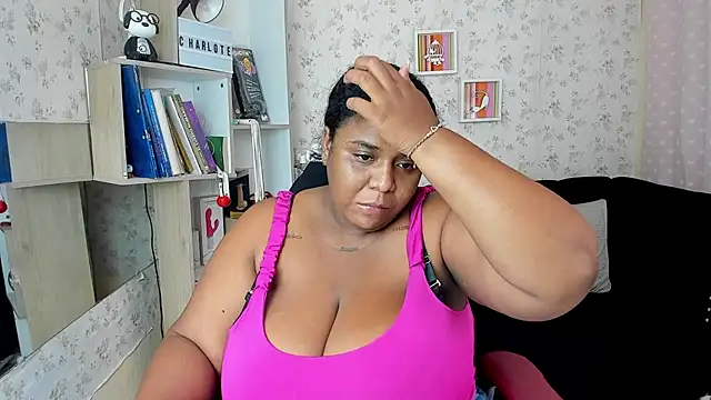 Snapshot of bbw_charlote chatting on 30, 9, 2025 bbw charlote online show from 30, 9, 2025