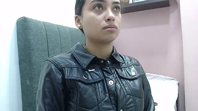 Snapshot of kate_stam chatting on 3, 12, 2025 kate stam online show from 3, 12, 2025