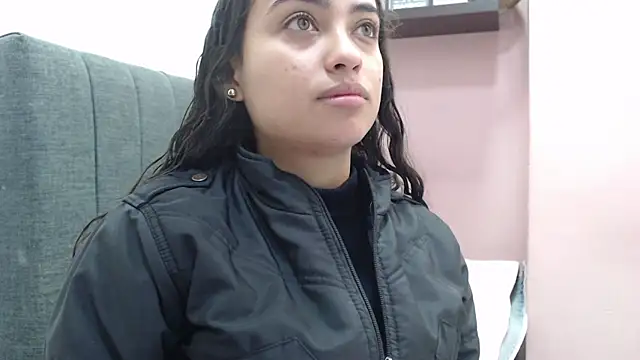 Snapshot of kate_stam chatting on 4, 12, 2025 kate stam online show from 4, 12, 2025