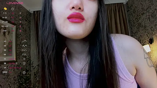 Snapshot of FreyaRaya chatting on 5, 10, 2025 FreyaRaya online show from 5, 10, 2025