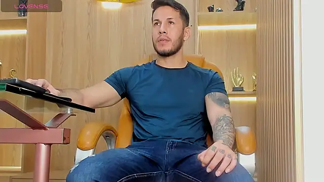 Snapshot of George_Diesell chatting on 9, 2, 2025 George Diesell online show from 9, 2, 2025