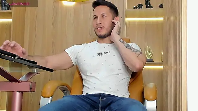 Snapshot of George_Diesell chatting on 23, 2, 2025 George Diesell online show from 23, 2, 2025