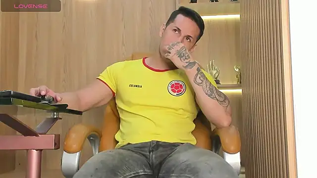 Snapshot of George_Diesell chatting on 20, 3, 2025 George Diesell online show from 20, 3, 2025