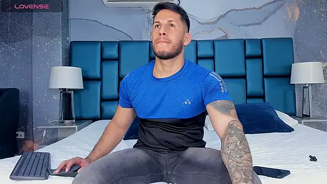 Snapshot of George_Diesell chatting on 16, 9, 2025 George Diesell online show from 16, 9, 2025