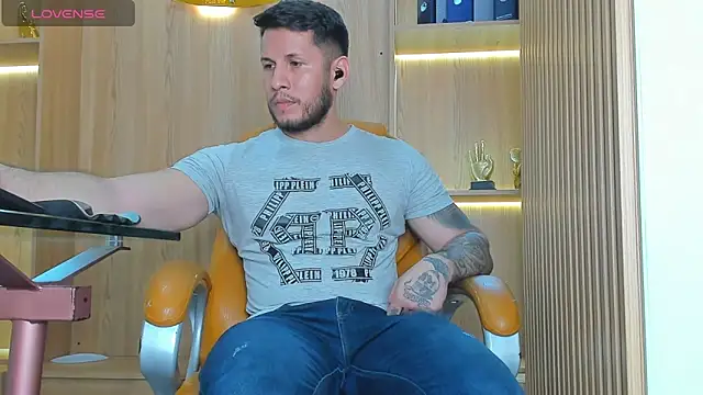 Snapshot of George_Diesell chatting on 22, 9, 2025 George Diesell online show from 22, 9, 2025