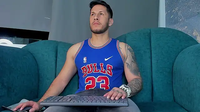 Snapshot of George_Diesell chatting on 25, 9, 2025 George Diesell online show from 25, 9, 2025