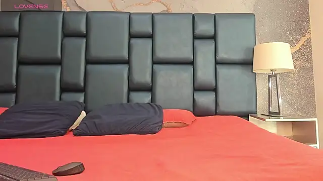 Snapshot of George_Diesell chatting on 4, 12, 2025 George Diesell online show from 4, 12, 2025