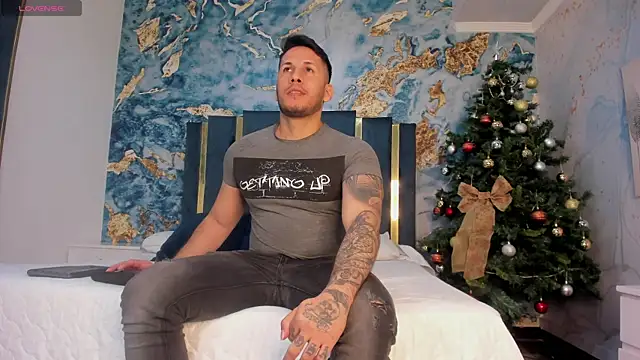 Snapshot of George_Diesell chatting on 18, 12, 2025 George Diesell online show from 18, 12, 2025