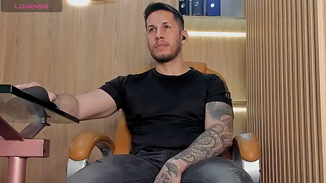 Snapshot of George_Diesell chatting on 2, 2, 2026 George Diesell online show from 2, 2, 2026