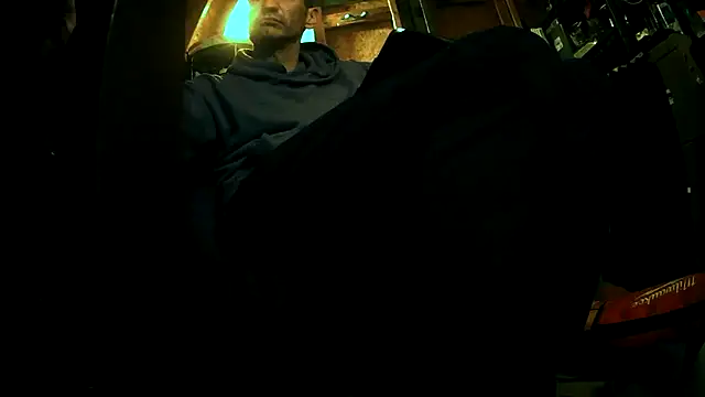 Snapshot of Haztogo4me chatting on 16, 11, 2025 Haztogo4me online show from 16, 11, 2025