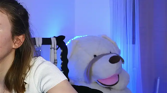 ivyleague  online show from 21, 3, 2026