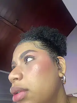 Snapshot of nayah__ chatting on 28, 12, 2024 nayah online show from 28, 12, 2024