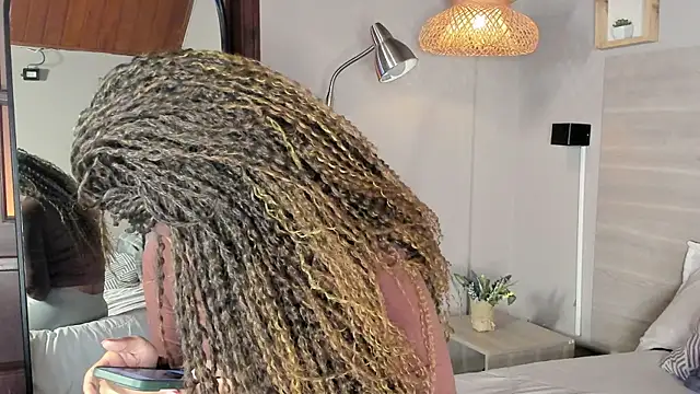 nayah   online show from 31, 3, 2026