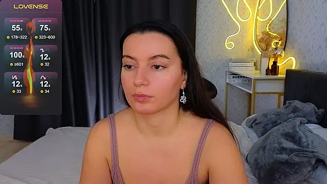 Snapshot of YourSweetDream_ chatting on 15, 1, 2025 YourSweetDream online show from 15, 1, 2025