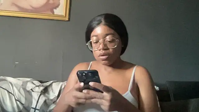 MommyConfident online show from 28, 9, 2025