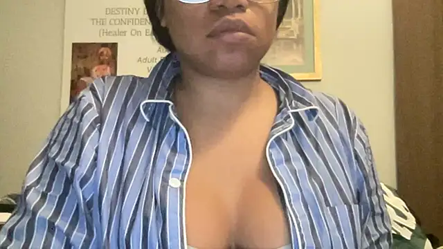MommyConfident online show from 9, 5, 2026