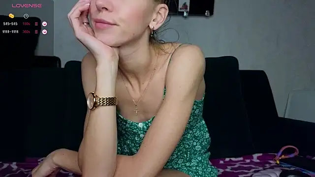 FoxLoveBasik online show from 6, 3, 2025